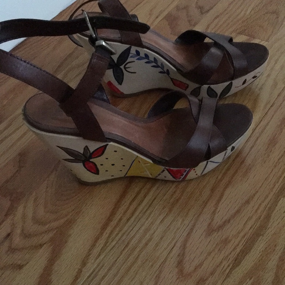 Aldo wedges - artistic and unique. Sz 8